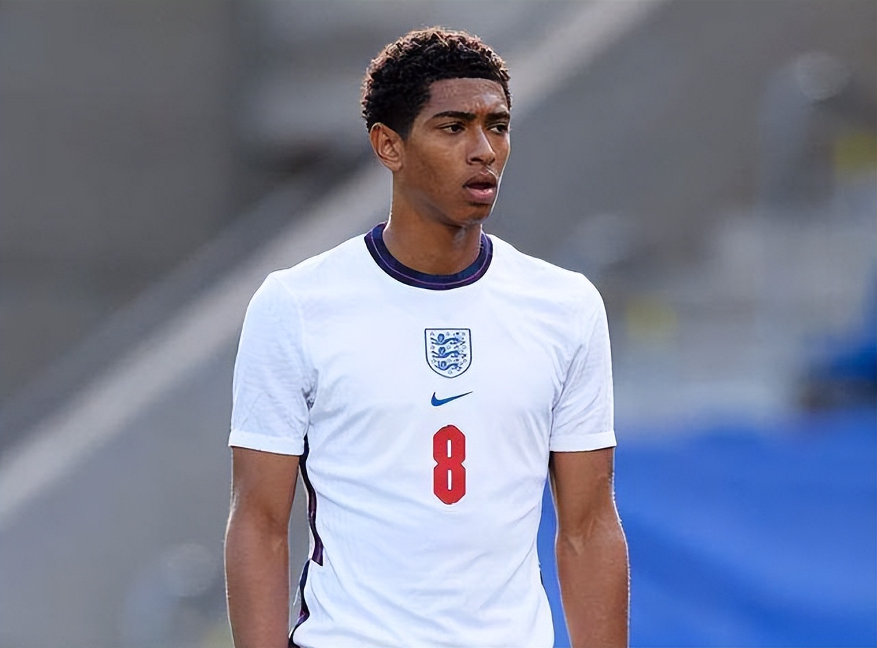 环足奖2025年度最佳球员15人候选：哈兰德在列，巴黎6人入选