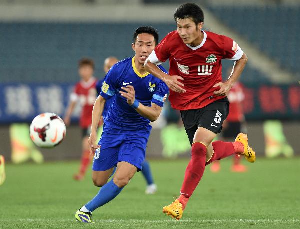 足球中超球队宣布换帅，前国脚正式接手（中超俱乐部官宣主帅更迭，前国脚走马上任）