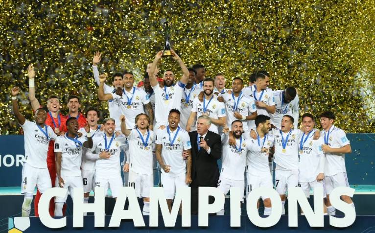 查尔顿官方：在昨日英冠比赛中一名球迷突发疾病不幸离世