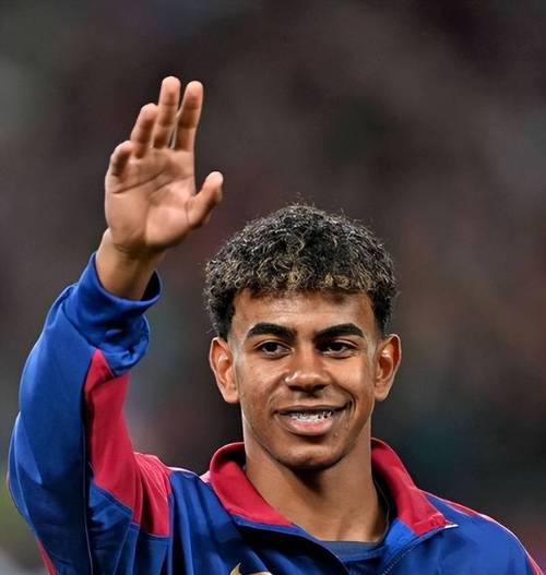 0-0，32岁曼城旧将埃德森神扑救险，穆帅前东家无缘欧联3连胜（0-0！32岁曼城旧将埃德森神扑化险，穆帅旧主无缘欧联三连胜）