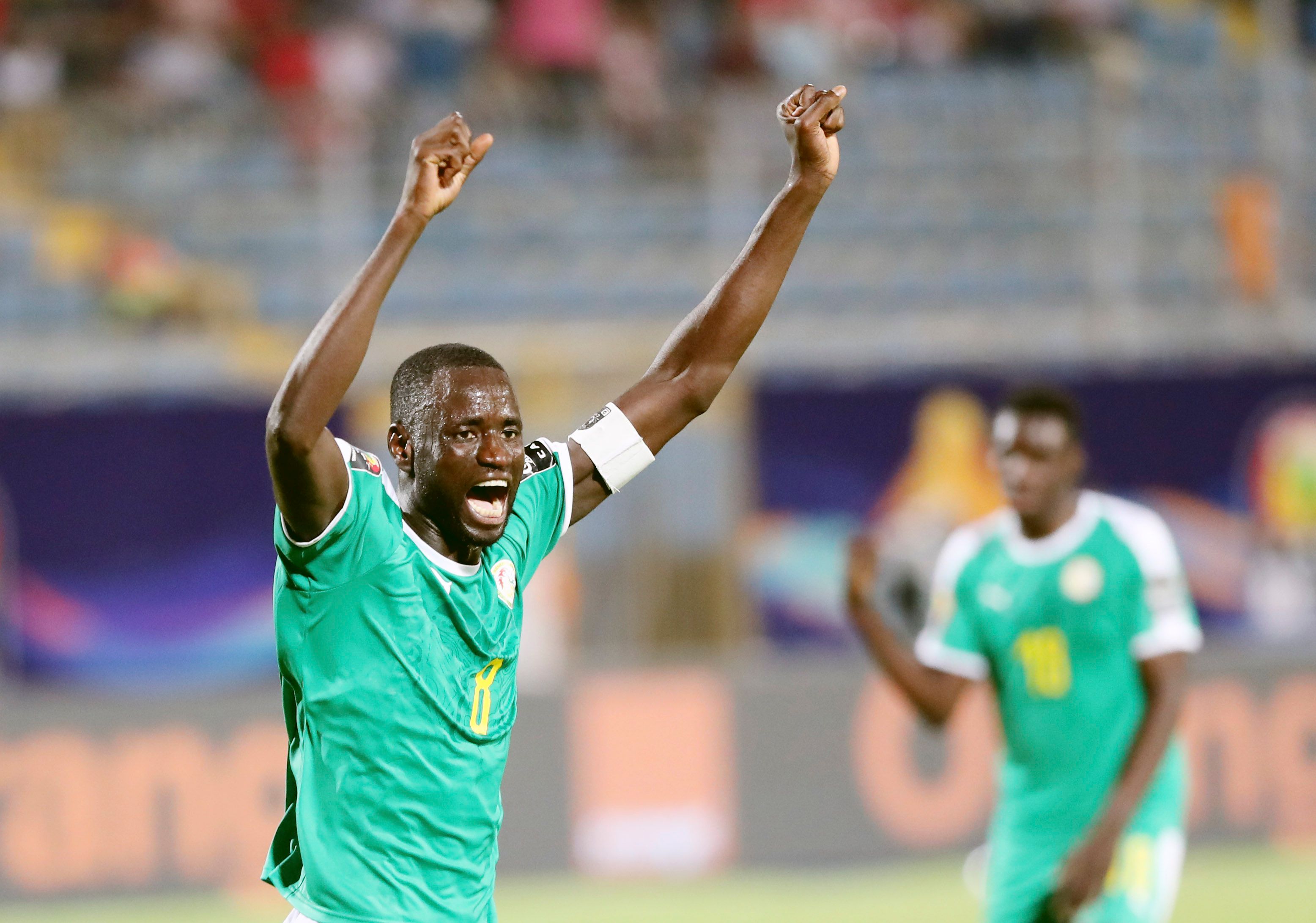 不给机会了？曝阿隆索已失去皇马更衣室掌控权，输曼城或被解雇