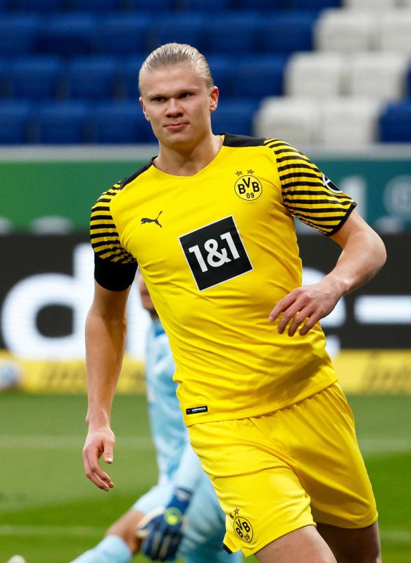 西媒：巴萨今冬不会放球员离队，也不会强迫特尔施特根转会（西媒：巴萨冬窗零离队，特尔施特根不会被迫转会）