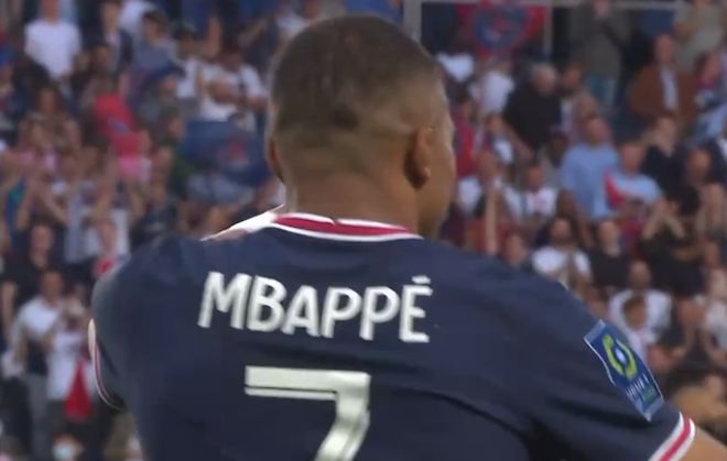 皇马16岁天才首获一线队征召！后防告急 卡斯蒂利亚新星临危受命