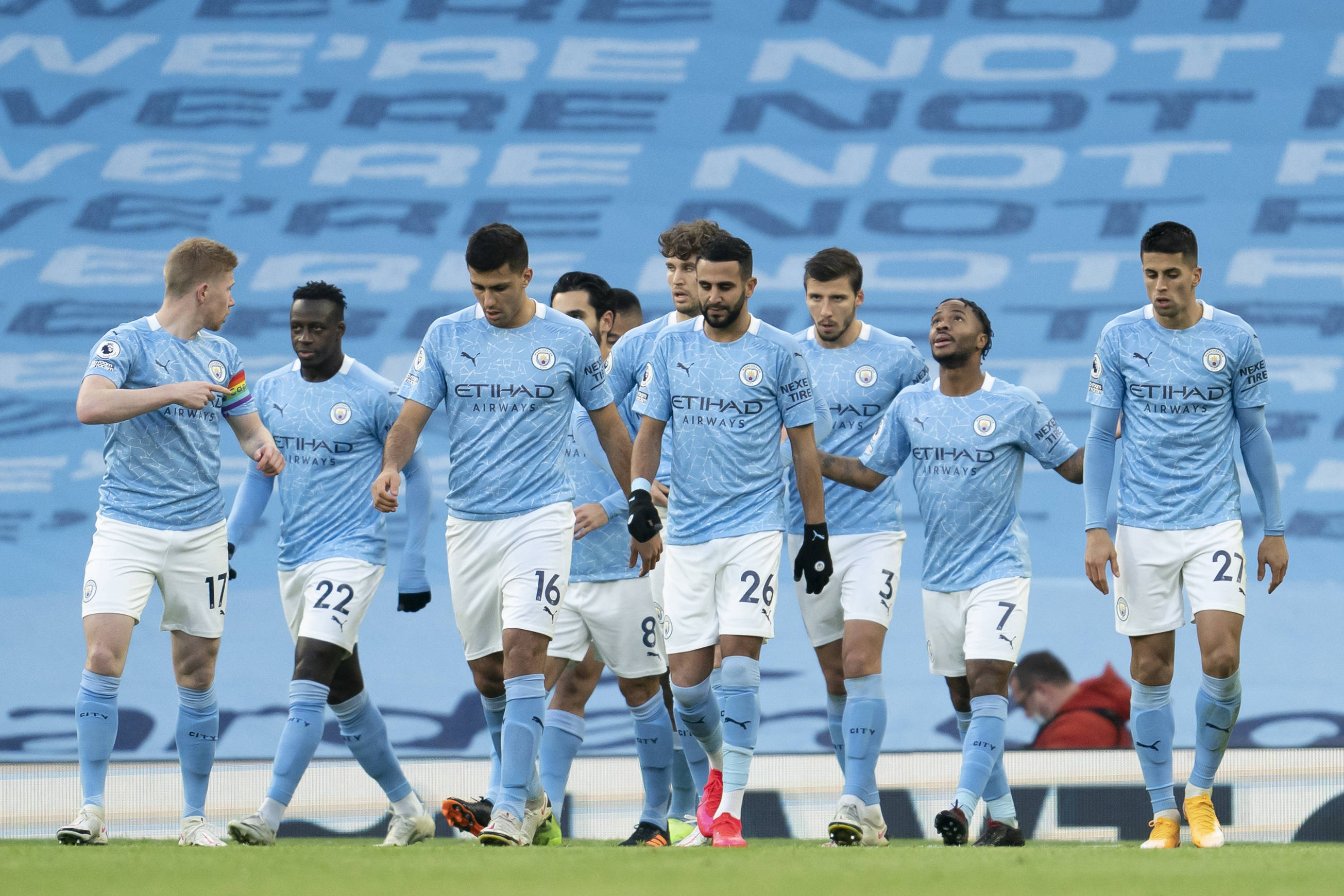 落后23分算啥？约基奇40+9+8教做人，掘金三分雨逆转老鹰，穆雷12助攻才是关键