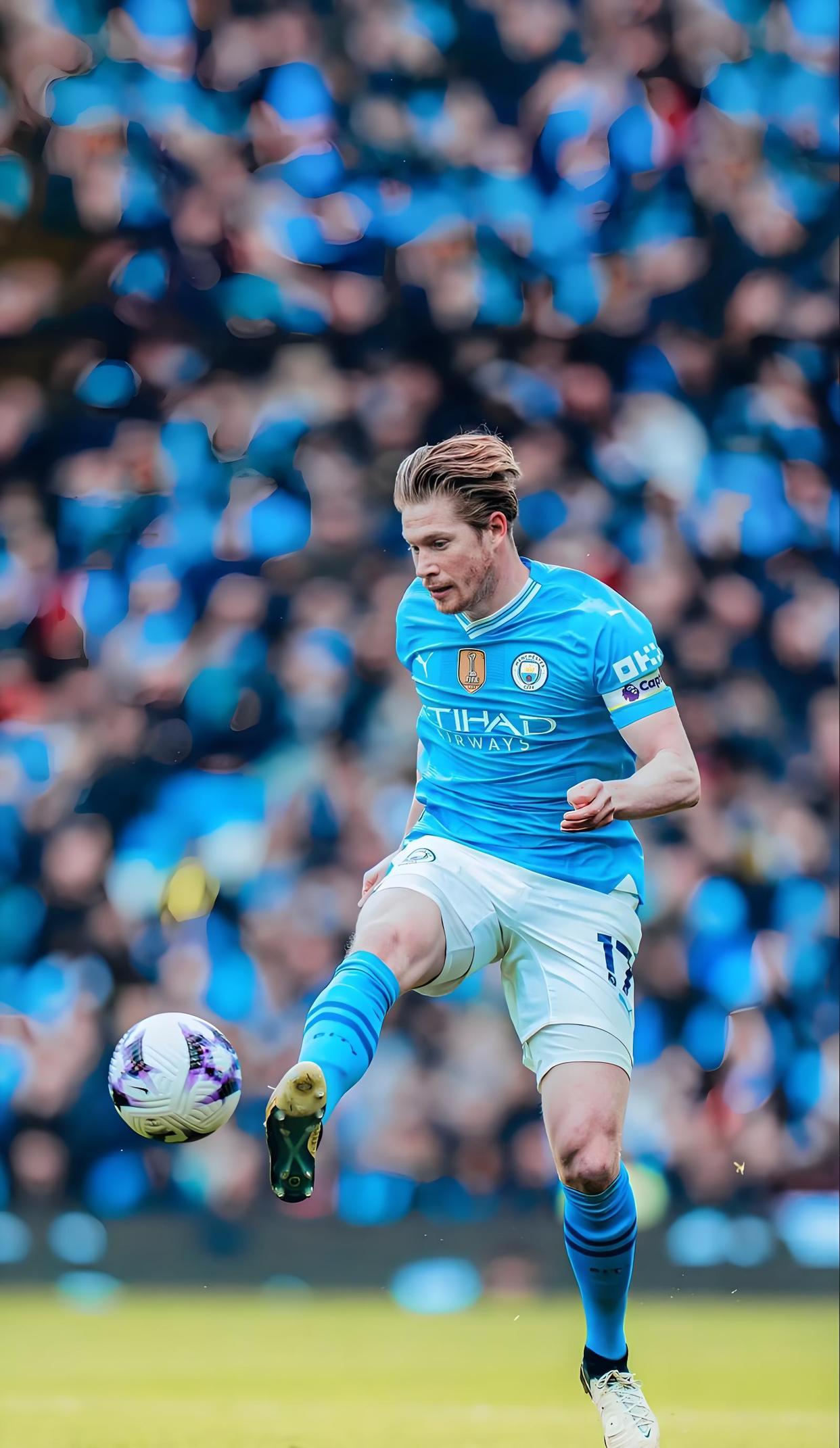 巴萨小将亚马尔父亲在贝蒂斯球迷区庆祝被带离