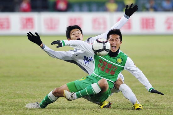 报价超十亿英镑，英媒：派拉蒙获得四年在英国的欧冠转播权（英媒：派拉蒙以超10亿英镑竞得英国欧冠四年转播权）