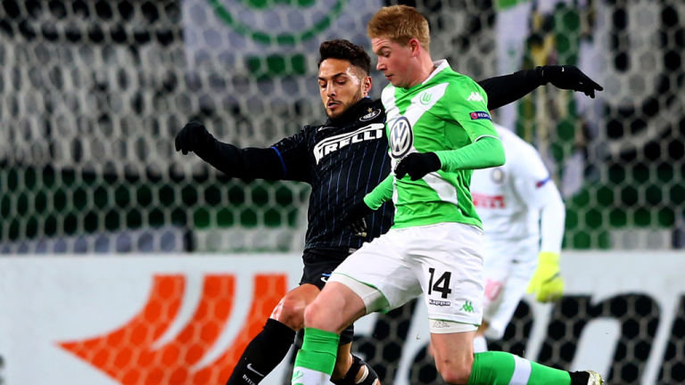 萨拉赫缺席欧冠名单后晒训练照，卡拉格发文力挺利物浦（萨拉赫无缘欧冠名单后晒训练照，卡拉格发文声援利物浦）