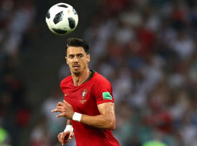 德天空：多特为阿德耶米提供720万欧年薪合同，但未满足要求